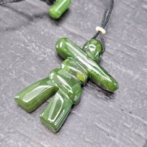 Vintage Jade Green Inukshuk Pendant Necklace On Black Cord HS223